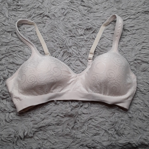 Olga Other - Olga 38C Wirefree Bra Olga Other - Olga 38C Wirefree Bra